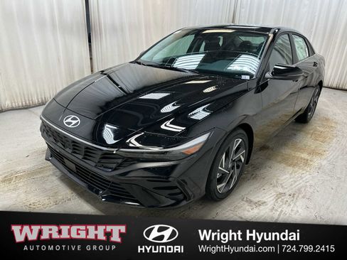 New 2026 Hyundai Elantra Limited FWD image 3