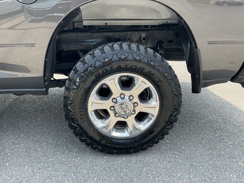 Used 2024 RAM 2500 Big Horn w/ Safety Group AWD/4WD image 9