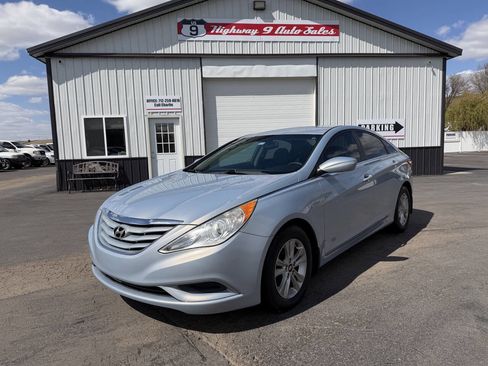 Used 2013 Hyundai Sonata GLS FWD image 1