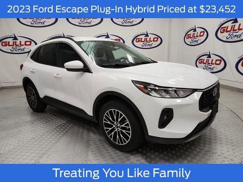 Used 2023 Ford Escape SE image 1