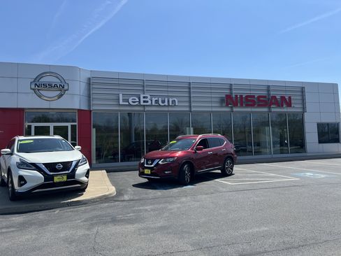 Used 2020 Nissan Rogue SL AWD/4WD image 1