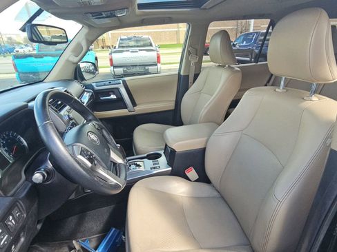 Used 2014 Toyota 4Runner Limited AWD/4WD image 26