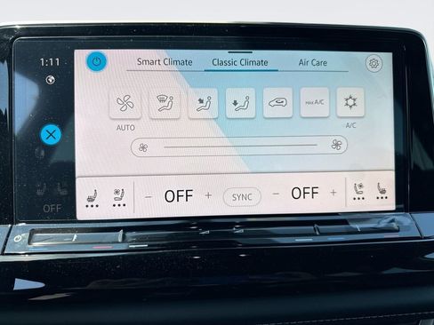 New 2026 Volkswagen Atlas Cross Sport SE image 16