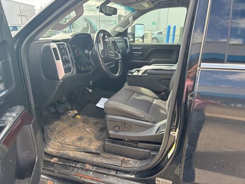 Used 2018 GMC Sierra 2500 SLE w/ HD SLE Preferred Plus Package AWD/4WD image 13