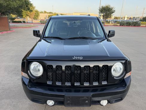 Used 2016 Jeep Patriot Sport w/ Power Value Group FWD image 2