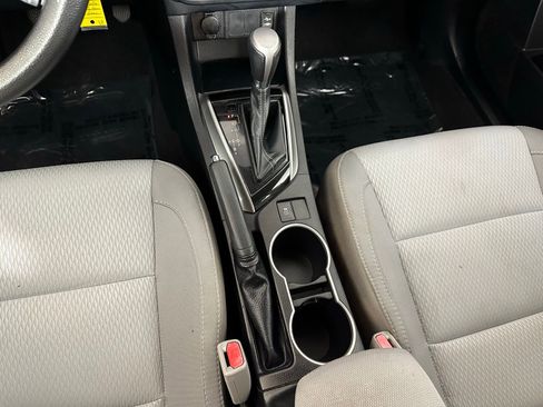 Used 2015 Toyota Corolla LE image 26