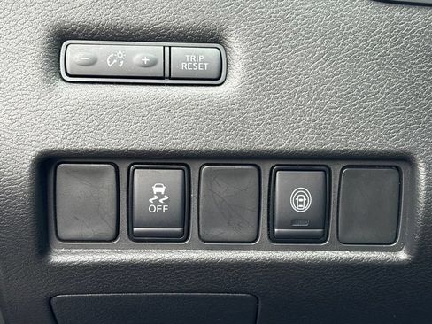 Used 2023 Nissan Murano SV AWD/4WD image 24