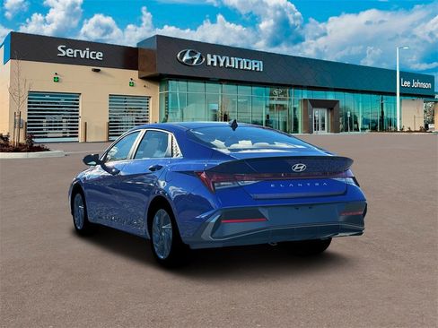 New 2026 Hyundai Elantra SEL Sport image 5