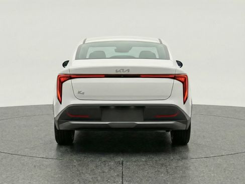 Used 2025 Kia K4 FWD image 7
