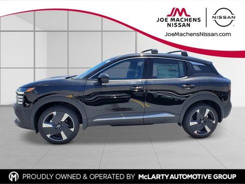 New 2026 Nissan Kicks SR FWD image 3