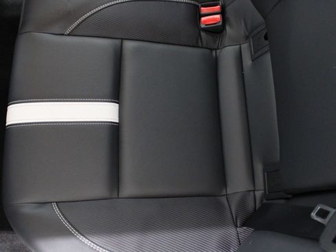 Used 2025 Toyota Camry SE FWD image 17