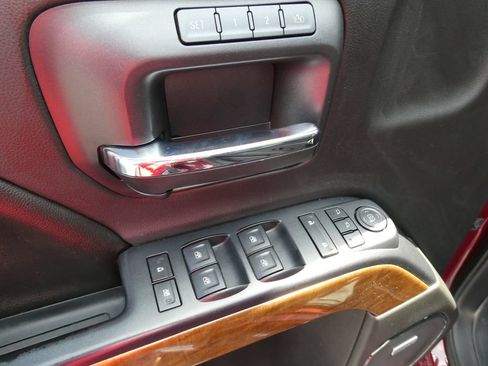 Used 2015 Chevrolet Silverado 1500 LTZ w/ LTZ Plus Package AWD/4WD image 23