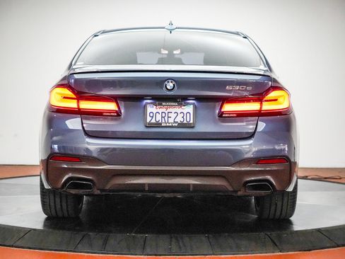 Used 2023 BMW 530e w/ M Sport Package RWD image 6