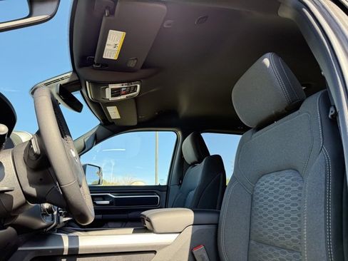 New 2026 RAM 1500 4x4 Crew Cab image 25