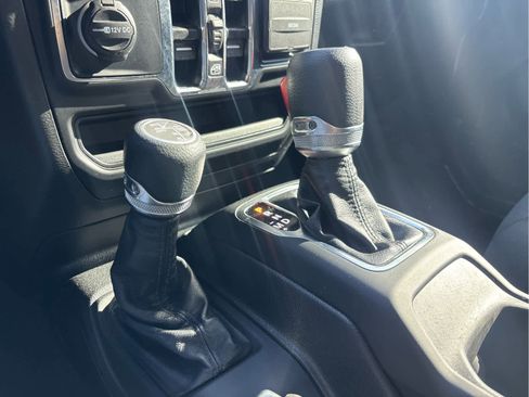 Used 2023 Jeep Wrangler Unlimited w/ 8.4" Radio Group image 13