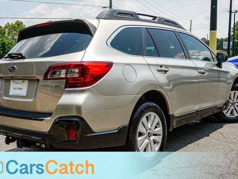 Used 2018 Subaru Outback 2.5i AWD/4WD image 6