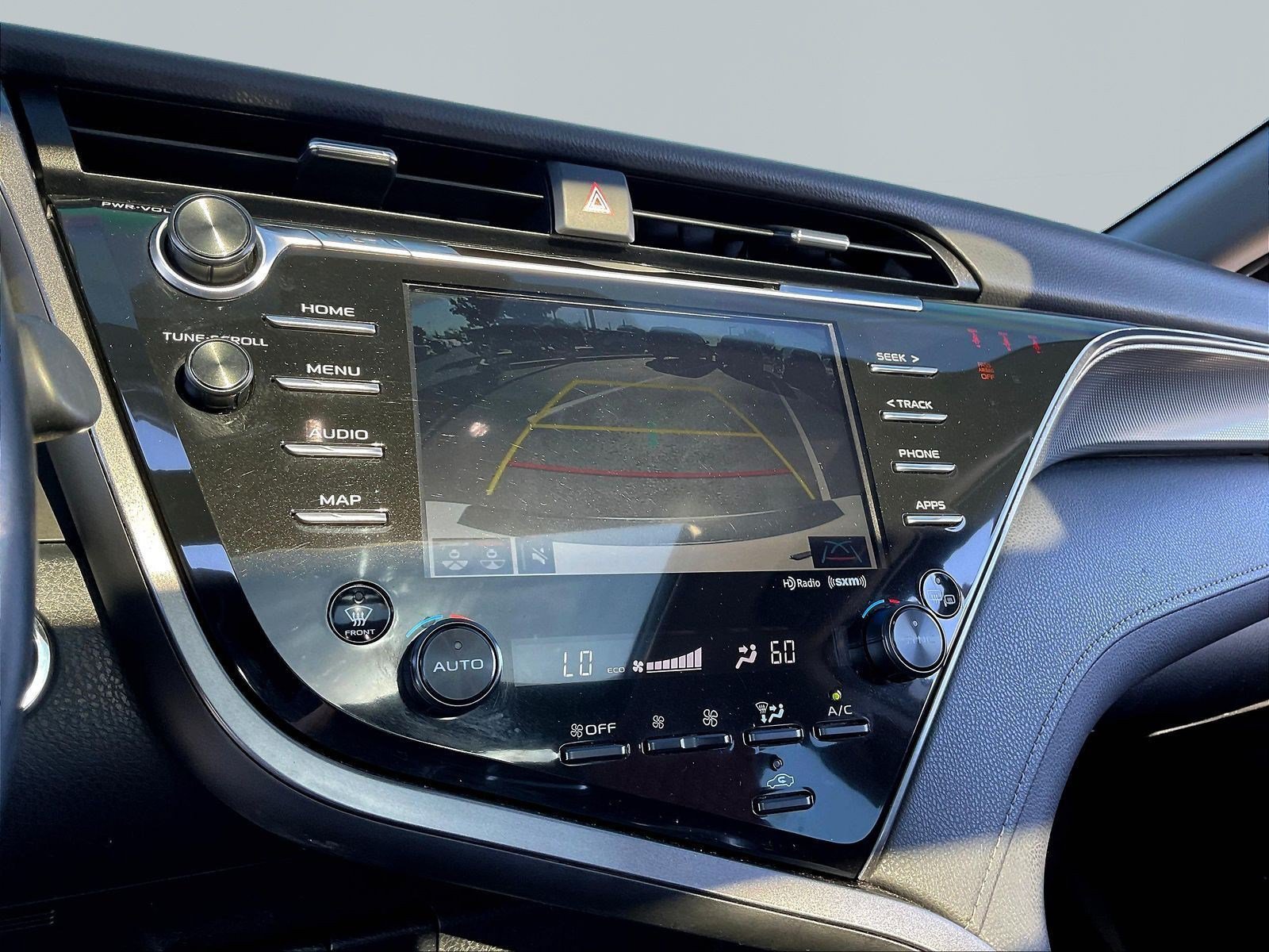 Used 2019 Toyota Camry XSE FWD image 14