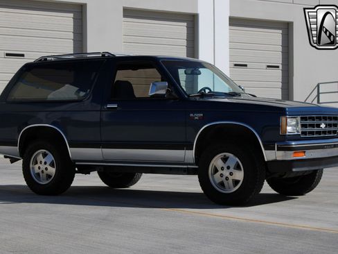 Used 1988 Chevrolet S10 Pickup 4WD image 5