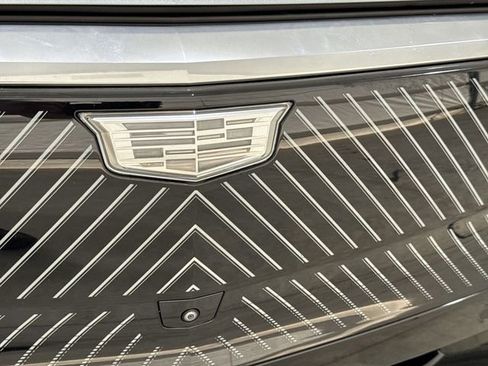Used 2024 Cadillac Lyriq Luxury AWD/4WD image 32