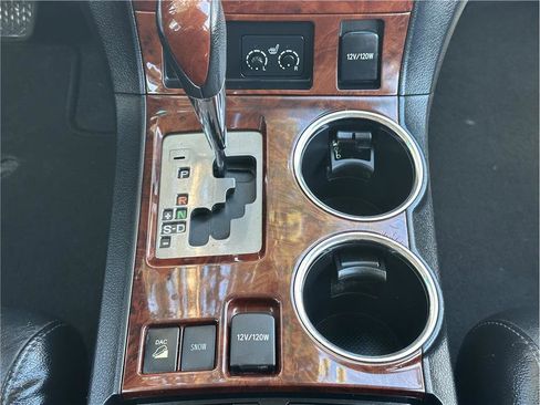 Used 2012 Toyota Highlander Limited image 26