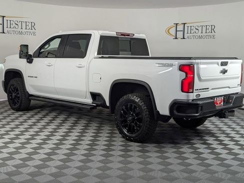 Used 2025 Chevrolet Silverado 2500 LTZ w/ LTZ Plus Package AWD/4WD image 5