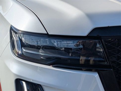 New 2026 GMC Terrain Elevation w/ Elevation Premium Package image 10