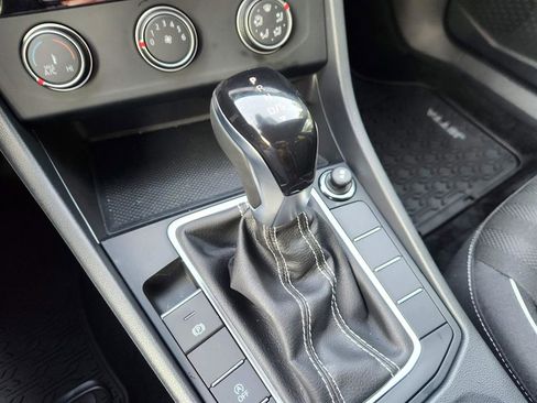 Certified 2024 Volkswagen Jetta Sport image 30