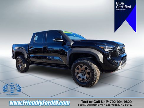 Used 2025 Toyota Tacoma Trailhunter image 1