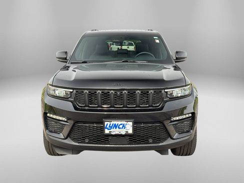 Used 2025 Jeep Grand Cherokee Limited w/ Luxury Tech Group II AWD/4WD image 7