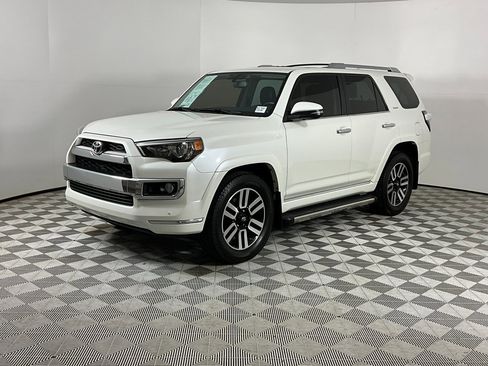Used 2014 Toyota 4Runner Limited image 1