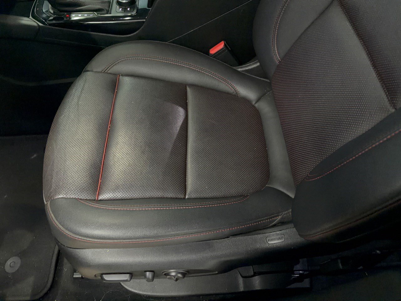 Used 2022 Chevrolet Blazer RS FWD image 16
