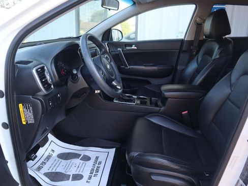 Used 2017 Kia Sportage LX FWD image 53