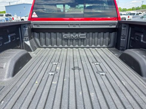 New 2026 GMC Sierra 2500 AT4 w/ AT4 Premium Plus Package AWD/4WD image 7