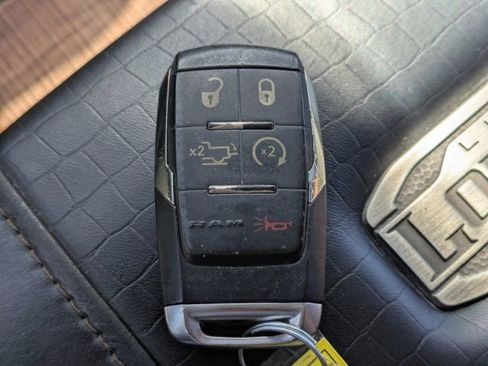Used 2021 RAM 2500 Limited AWD/4WD image 25
