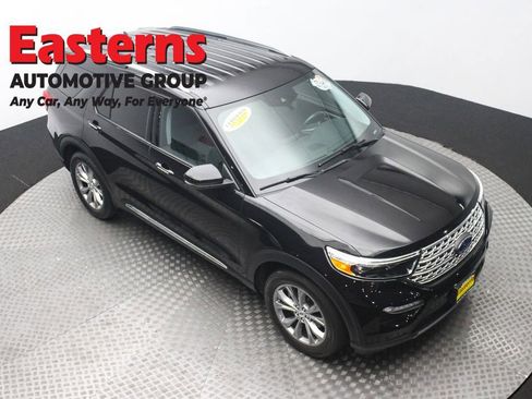 Used 2022 Ford Explorer Limited w/ Equipment Group 301A image 3