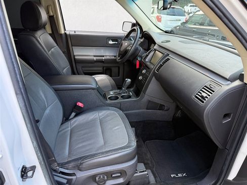 Used 2014 Ford Flex SEL w/ Equipment Group 202A FWD image 3