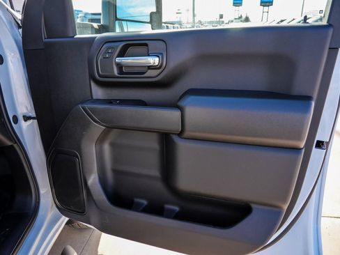 New 2026 GMC Sierra 3500 Pro AWD/4WD image 15
