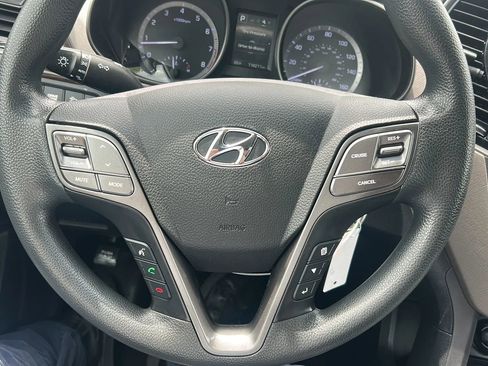 Used 2018 Hyundai Santa Fe SE AWD/4WD image 21
