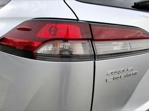 Certified 2026 Toyota Corolla Cross LE FWD image 28