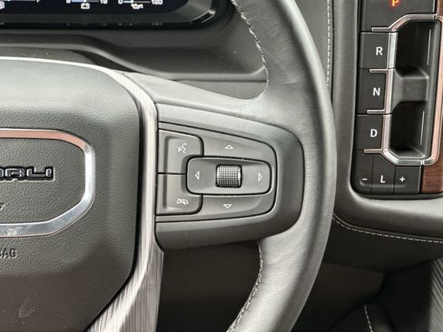 Used 2023 GMC Yukon Denali Ultimate AWD/4WD image 21