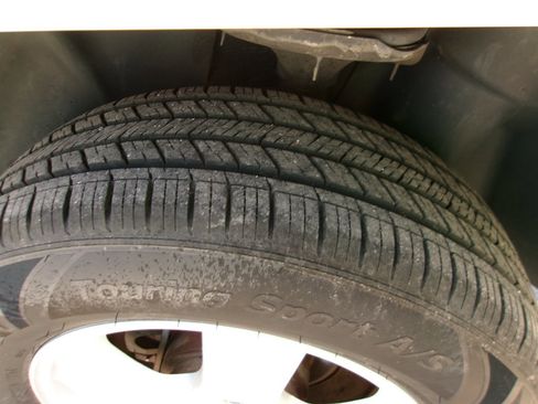 Used 2005 Kia Sportage LX FWD image 12