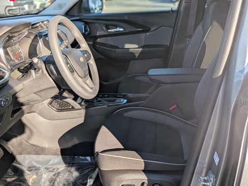 Certified 2023 Chevrolet TrailBlazer LT w/ Convenience Package image 16