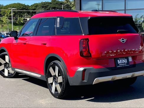 Certified 2025 MINI Cooper Countryman S w/ Comfort Package Max AWD/4WD image 13