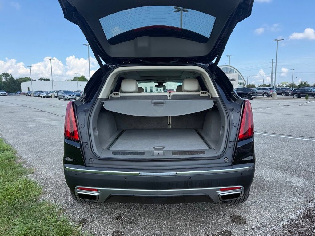 Certified 2024 Cadillac XT5 Premium Luxury AWD/4WD image 13
