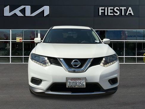 Used 2016 Nissan Rogue S w/ S Family Package FWD image 3