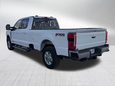 New 2026 Ford F350 XLT w/ XLT Premium Package AWD/4WD image 3