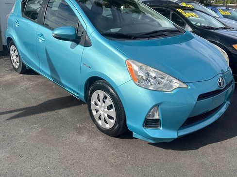 Used 2012 Toyota Prius C Two image 40