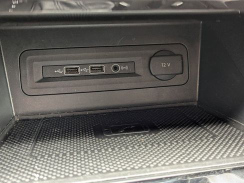 Used 2021 Volkswagen Atlas SEL Premium image 33