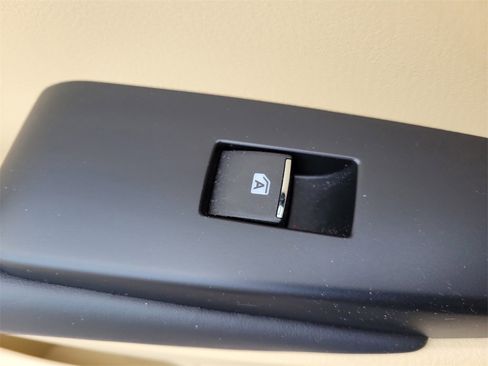 Used 2019 Toyota Highlander Limited Platinum image 20