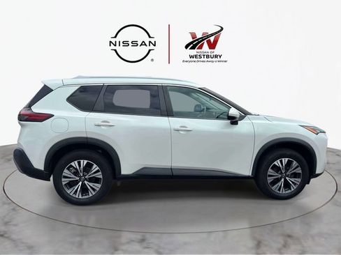 Used 2022 Nissan Rogue SV w/ SV Premium Package AWD/4WD image 5